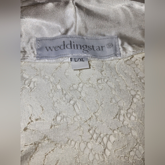 Weddingstar White Lace Robe - Picture 11 of 12